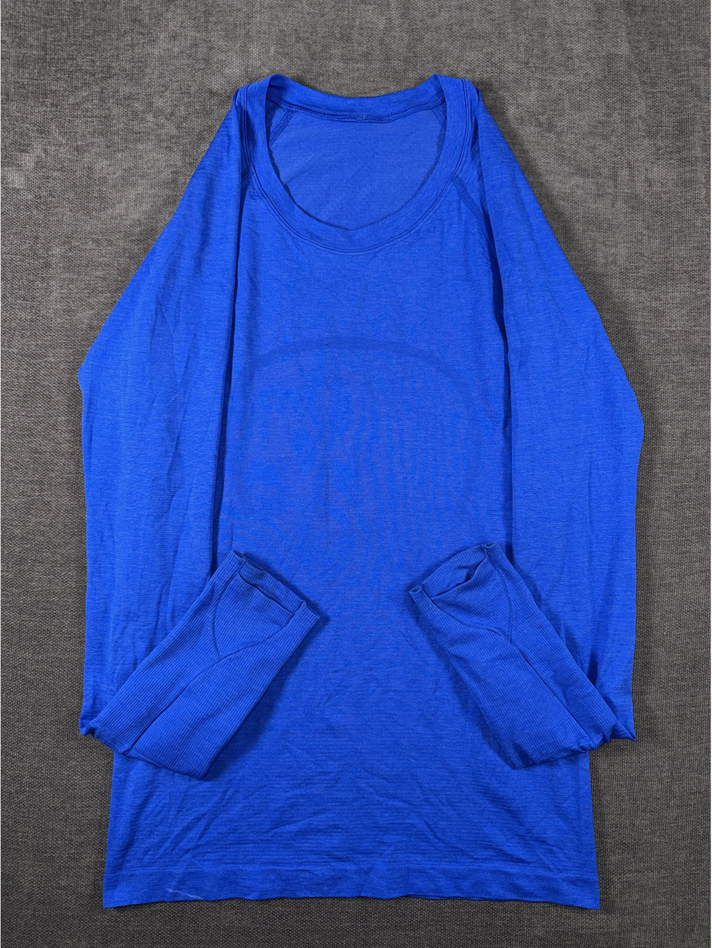 Lululemon Swiftly Tech Long Sleeve Crew Athletic Shirt Royal Blue, Size 6